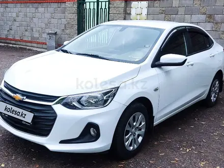 Chevrolet Onix 2024 года за 6 800 000 тг. в Алматы – фото 3