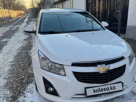 Chevrolet Cruze 2014 года за 5 000 000 тг. в Туркестан – фото 2