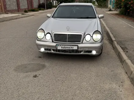 Mercedes-Benz E 320 1995 года за 3 200 000 тг. в Алматы – фото 2