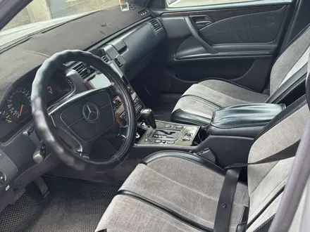 Mercedes-Benz E 320 1995 года за 3 200 000 тг. в Алматы – фото 7