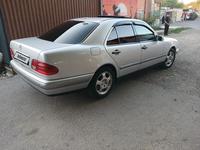 Mercedes-Benz E 230 1998 годаүшін3 100 000 тг. в Талдыкорган