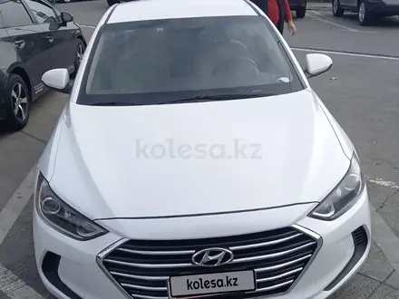 Hyundai Elantra 2016 года за 5 500 000 тг. в Актау – фото 2