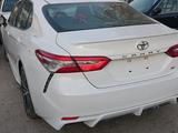 Бампер задний для Toyota Camry 70 за 200 000 тг. в Алматы – фото 2
