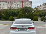 Toyota Camry 2023 годаfor14 000 000 тг. в Актау – фото 4
