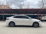 Hyundai Elantra 2018 года за 7 700 000 тг. в Актобе – фото 4