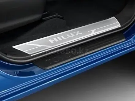 Накладки на пороги Hilux 2015-2026 за 30 000 тг. в Алматы