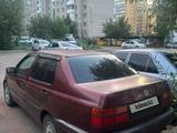 Volkswagen Vento 1994 годаfor600 000 тг. в Астана – фото 3