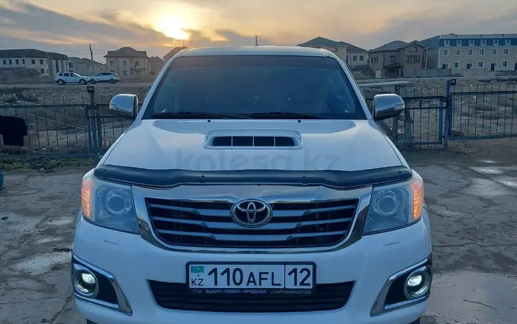 Toyota hilux 2015 в Актау