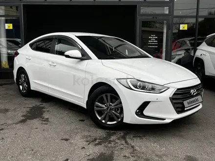 Hyundai Elantra 2018 года за 7 900 000 тг. в Шымкент