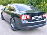 Volkswagen Jetta 2007 года за 2 200 000 тг. в Уральск – фото 3