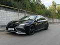 Toyota Camry 2021 года за 14 200 000 тг. в Алматы – фото 3