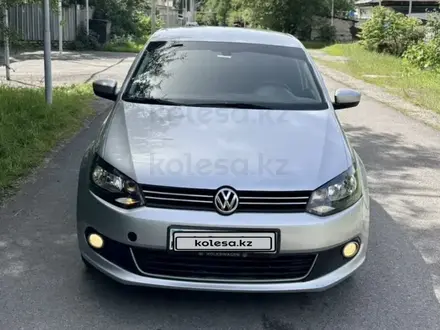 Volkswagen Polo 2014 года за 3 750 000 тг. в Алматы – фото 2