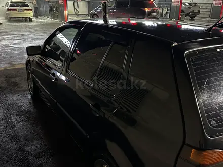 Volkswagen Golf 1997 года за 900 000 тг. в Алматы – фото 9