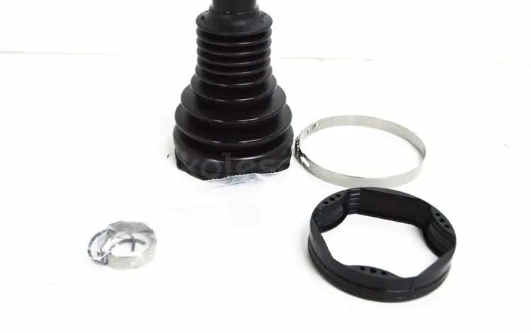 Пыльник наружной гранаты BMW за 20 000 тг. в Алматы