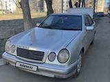 Mercedes-Benz E 320 1996 года за 1 950 000 тг. в Кокшетау