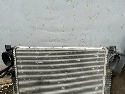 Радиатор охлаждения W220 из Японии за 50 000 тг. в Алматы – фото 2