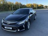 Toyota Camry 2018 года за 14 000 000 тг. в Костанай – фото 2