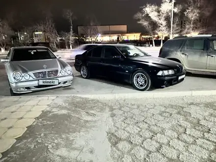 BMW 525 2002 года за 5 900 000 тг. в Жанаозен – фото 4