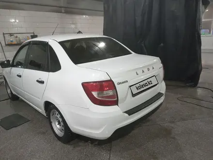 ВАЗ (Lada) Granta 2190 2019 года за 3 500 000 тг. в Семей – фото 3