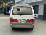 Toyota Grand Hiace 2002 годаүшін9 800 000 тг. в Алматы – фото 2
