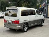 Toyota Grand Hiace 2002 годаүшін9 800 000 тг. в Алматы – фото 3