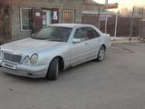 Mercedes-Benz E 230 1997 годаүшін3 500 000 тг. в Алматы