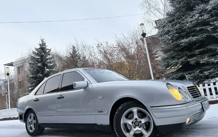 Mercedes-Benz E 240 1998 года за 2 450 000 тг. в Алматы