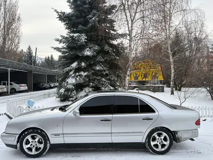 Mercedes-Benz E 240 1998 года за 2 450 000 тг. в Алматы – фото 7
