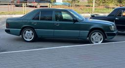 Mercedes-Benz E 220 1992 годаүшін2 400 000 тг. в Костанай