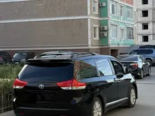 Toyota Sienna, 2013