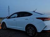 Hyundai Accent 2021 года за 8 300 000 тг. в Кокшетау – фото 3