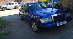 Mercedes-Benz E 200 1992 годаfor1 150 000 тг. в Алтай