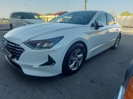 Hyundai Sonata 2020 года за 10 000 000 тг. в Шымкент – фото 2