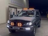 Toyota Land Cruiser 2000 года за 9 999 999 тг. в Жезказган