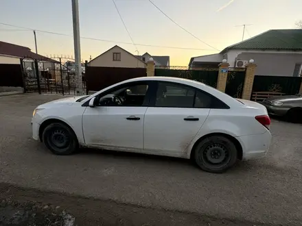 Chevrolet Cruze 2015 года за 2 900 000 тг. в Атырау – фото 9