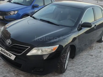 Toyota Camry 2010 года за 7 200 000 тг. в Астана – фото 2