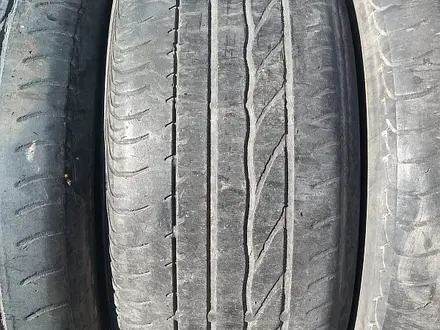 Шины 215/55 R17 — "Bridgestone Turanza ER300" (Испания), летние. за 30 000 тг. в Астана – фото 4