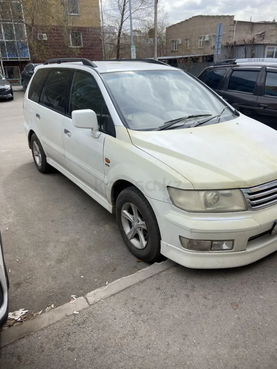 Mitsubishi Chariot, 1997