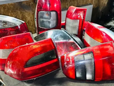 Задние фонари Opel (Опель), оригинал, в наличии, привозные за 2 233 тг. в Алматы
