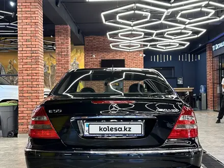 Mercedes-Benz E 55 AMG 2003 года за 12 500 000 тг. в Атырау – фото 9