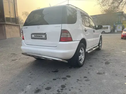 Mercedes-Benz ML 320 2001 года за 4 150 000 тг. в Тараз – фото 5