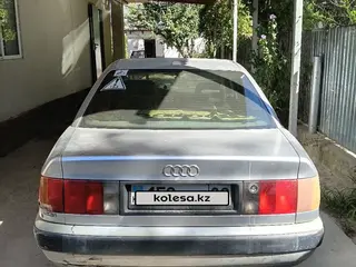 Audi 100