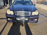 Mercedes-Benz C 320 2000 года за 2 800 000 тг. в Алматы – фото 2