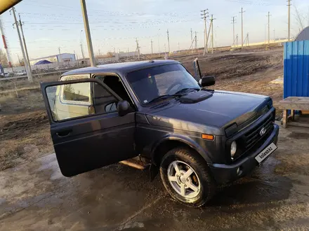 ВАЗ (Lada) Lada 2121 2020 года за 4 550 000 тг. в Уральск – фото 2