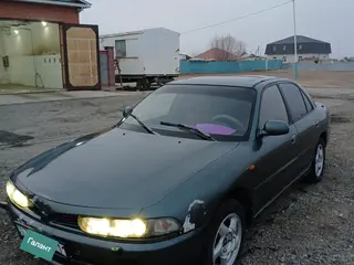 Mitsubishi Galant, 1992