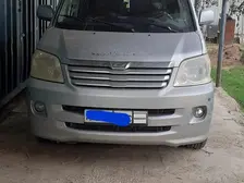 Toyota Noah, 2002