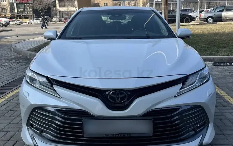 Toyota Camry 2020 года за 14 000 000 тг. в Шымкент