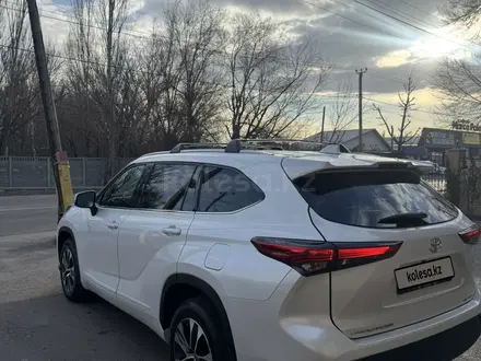 Toyota Highlander 2022 года за 26 500 000 тг. в Тараз – фото 3