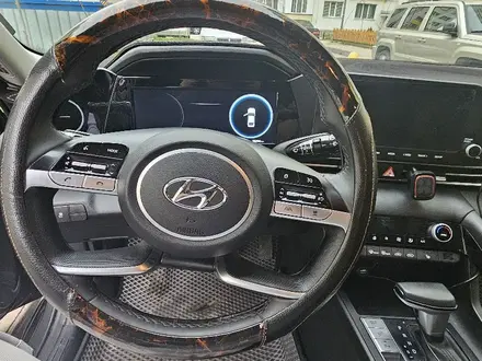 Hyundai Elantra 2023 года за 11 200 000 тг. в Алматы – фото 3