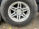 Шины с дисками 235.75.15 за 180 000 тг. в Алматы – фото 2